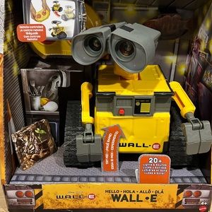 NWT WALL E TOY BOT